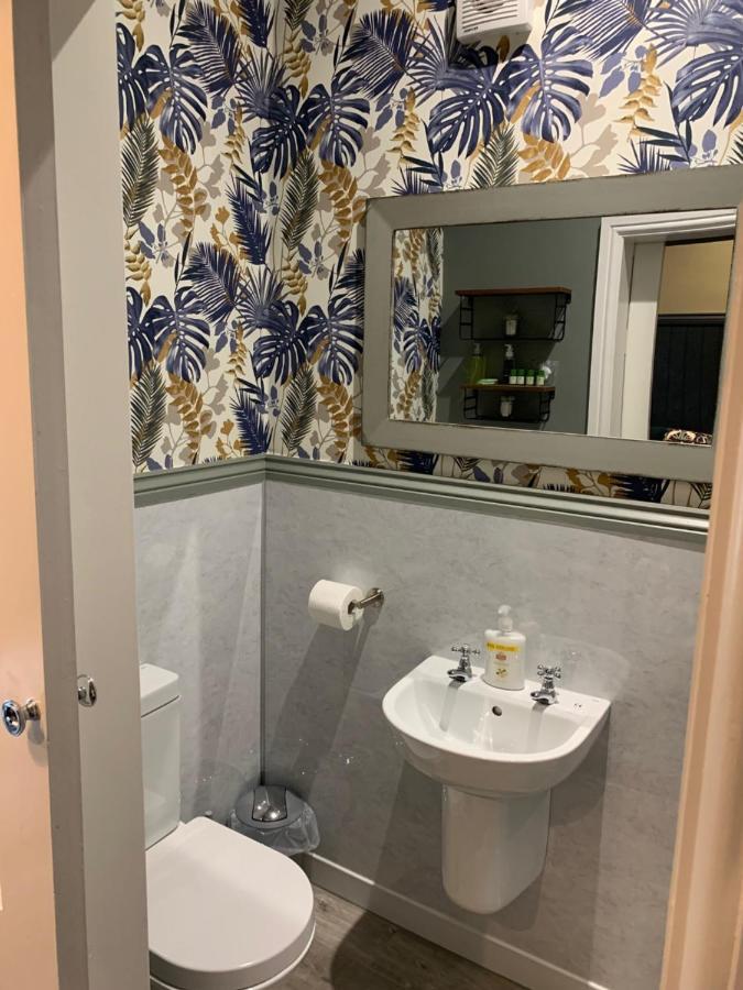 Cornerhouse Guesthouse 彭里斯 外观 照片