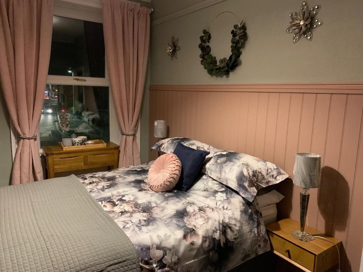 Cornerhouse Guesthouse 彭里斯 外观 照片
