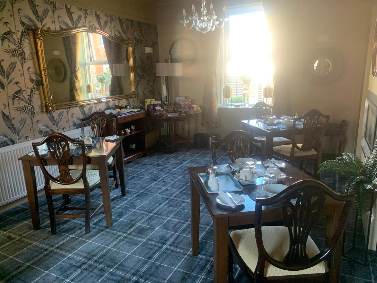 Cornerhouse Guesthouse 彭里斯 外观 照片
